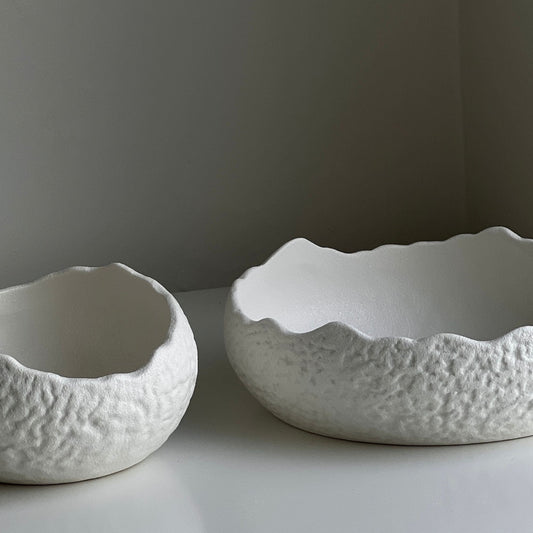 textured ceramic surface of FLAMMÉ Lumi Bowl candle vessel